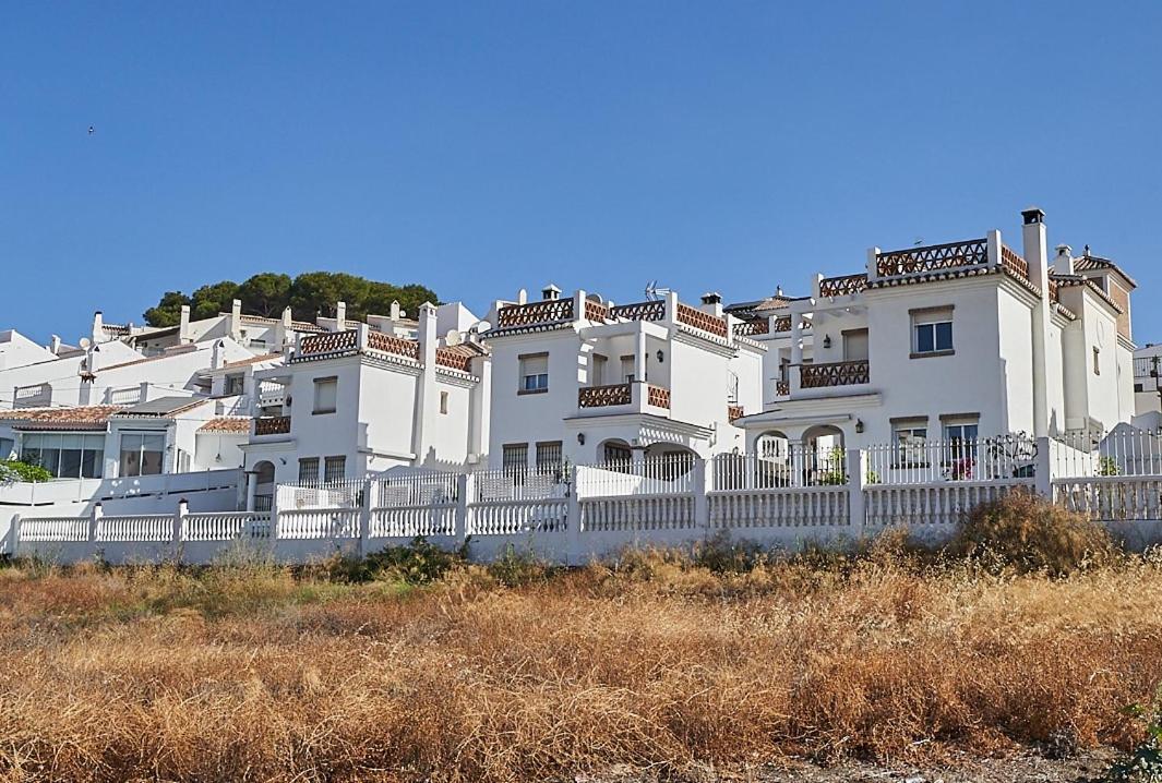 Villa Pura - Private Jacuzzi & Heated Pool Nerja Εξωτερικό φωτογραφία