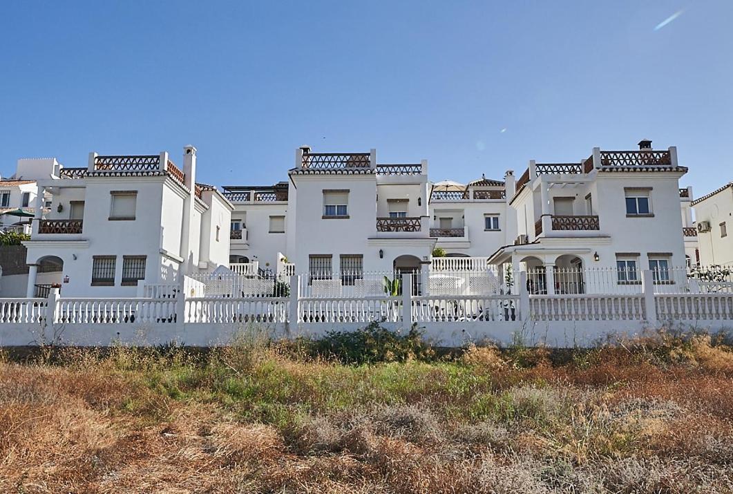 Villa Pura - Private Jacuzzi & Heated Pool Nerja Εξωτερικό φωτογραφία