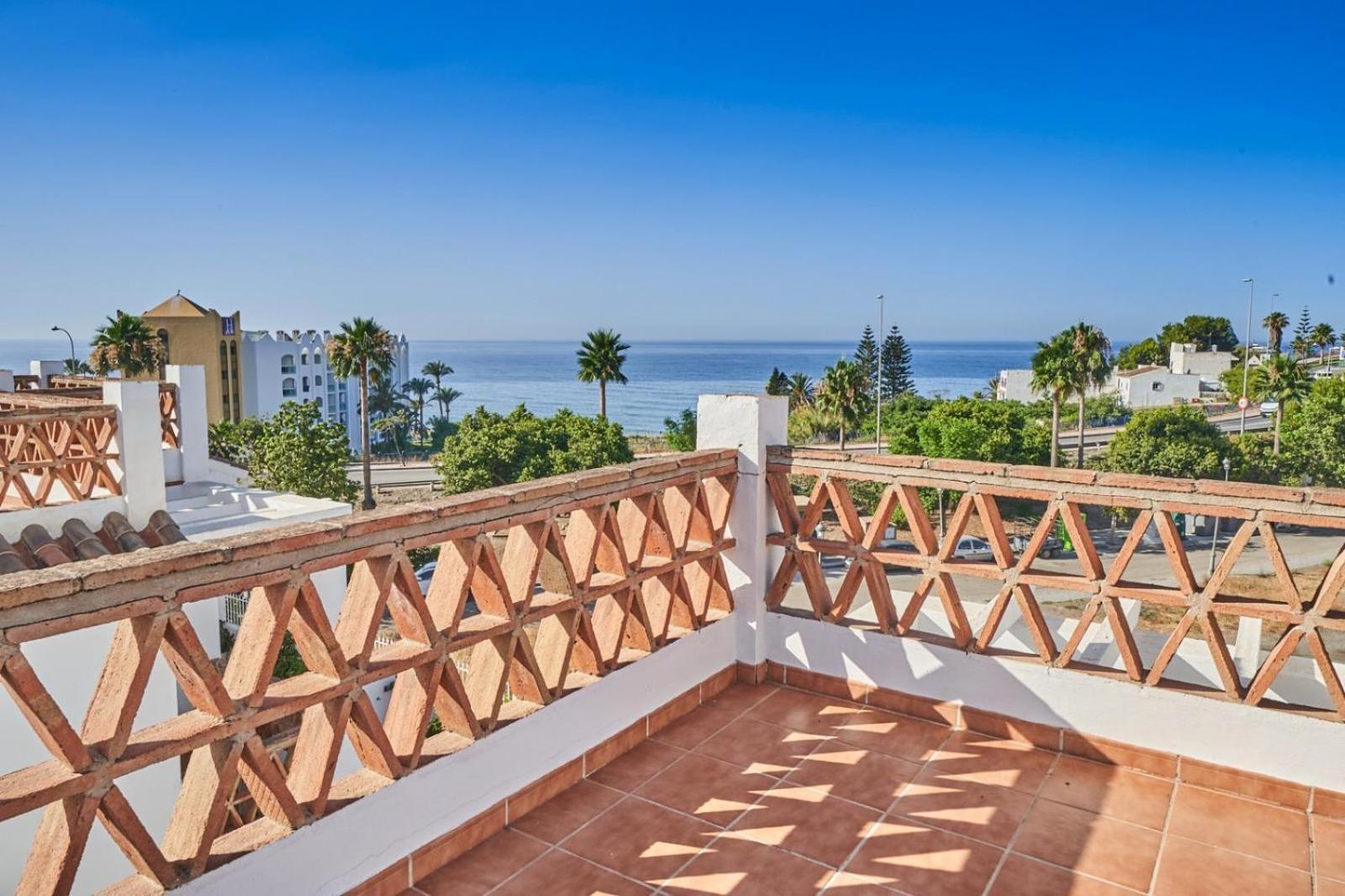Villa Pura - Private Jacuzzi & Heated Pool Nerja Εξωτερικό φωτογραφία