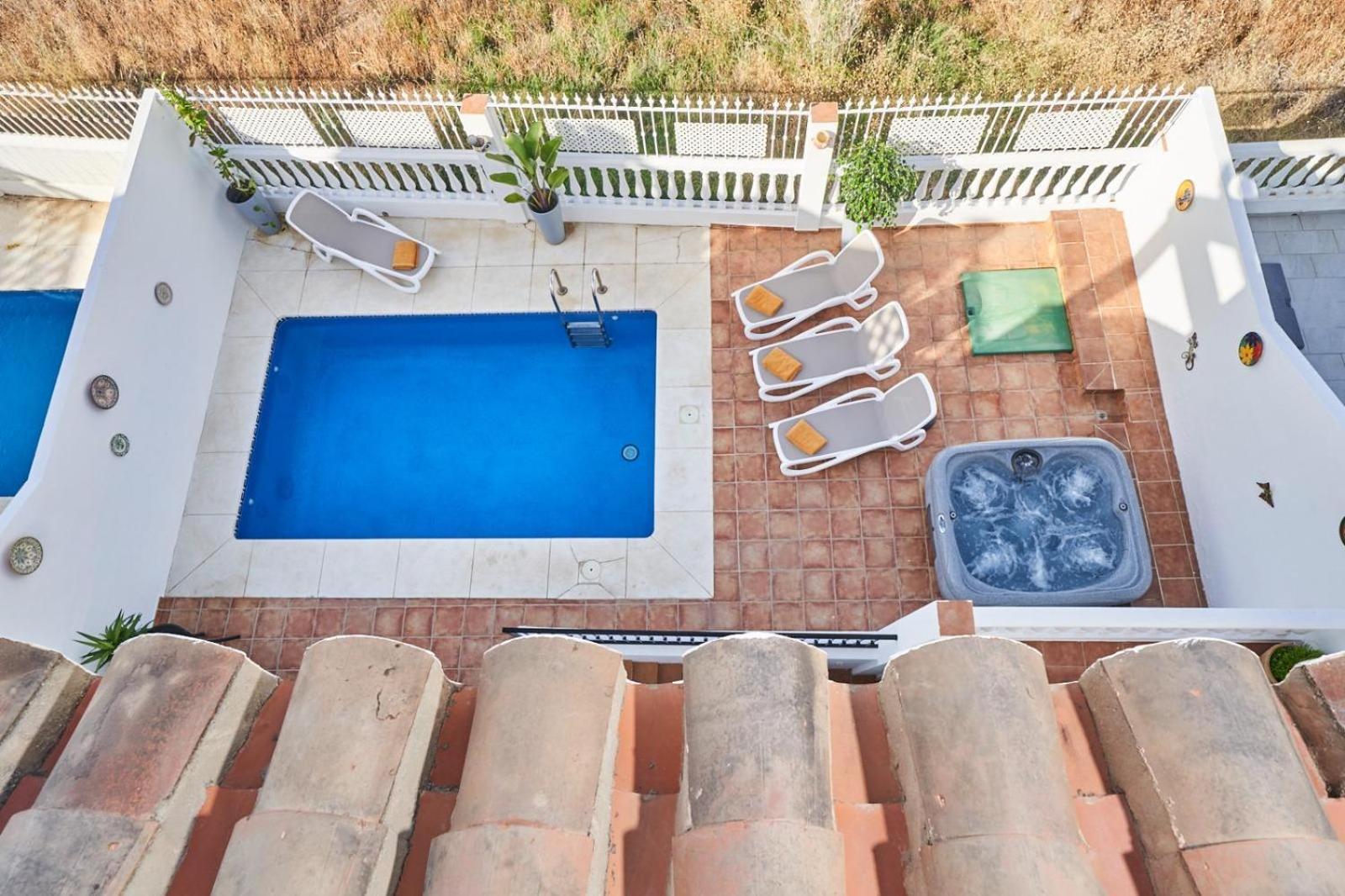Villa Pura - Private Jacuzzi & Heated Pool Nerja Εξωτερικό φωτογραφία