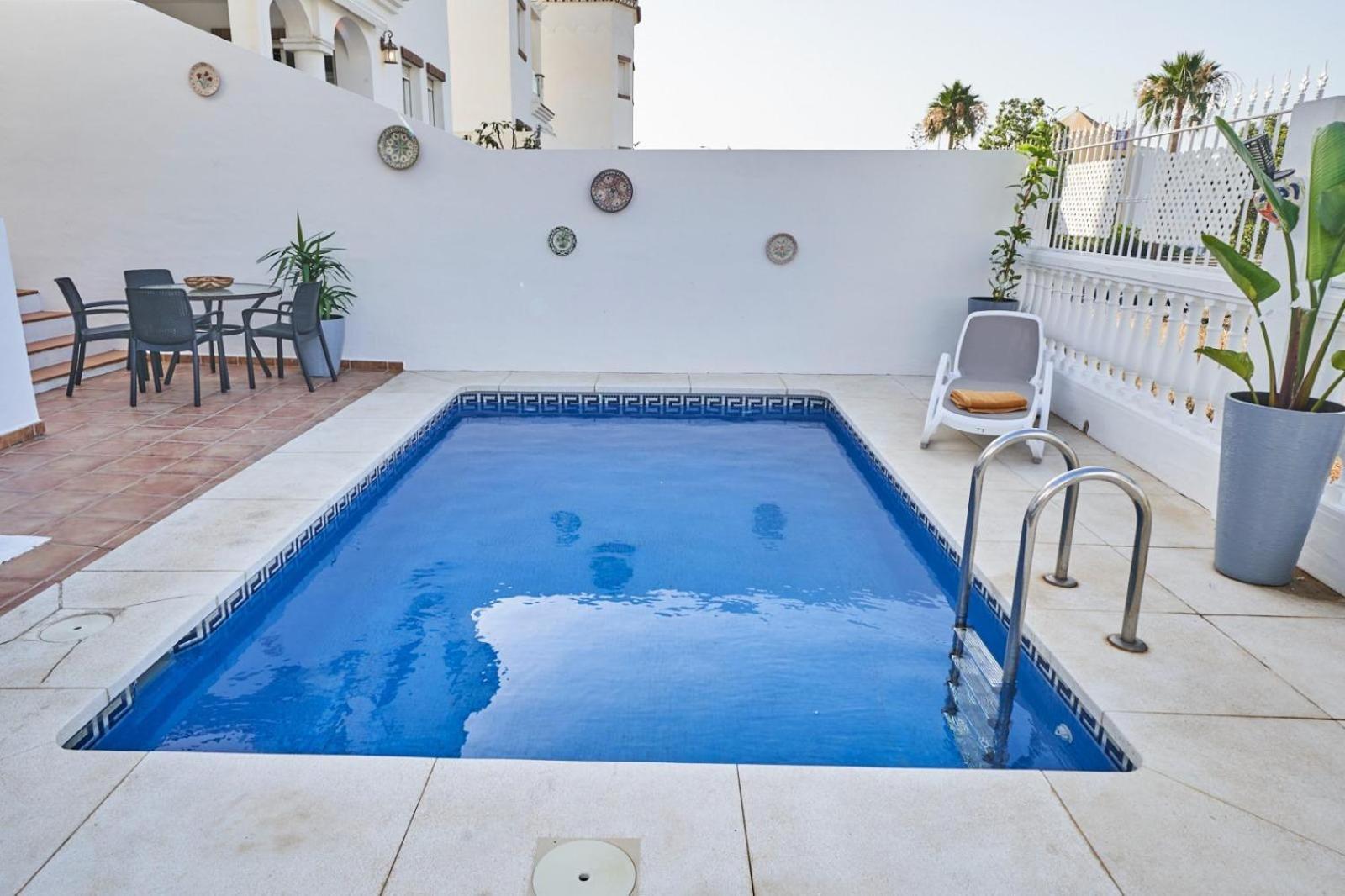 Villa Pura - Private Jacuzzi & Heated Pool Nerja Εξωτερικό φωτογραφία